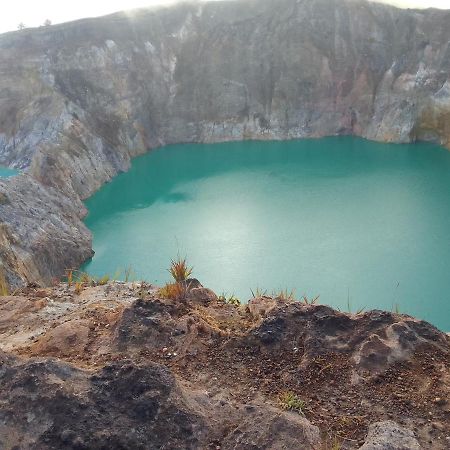Shila Guest House Kelimutu Bagian luar foto
