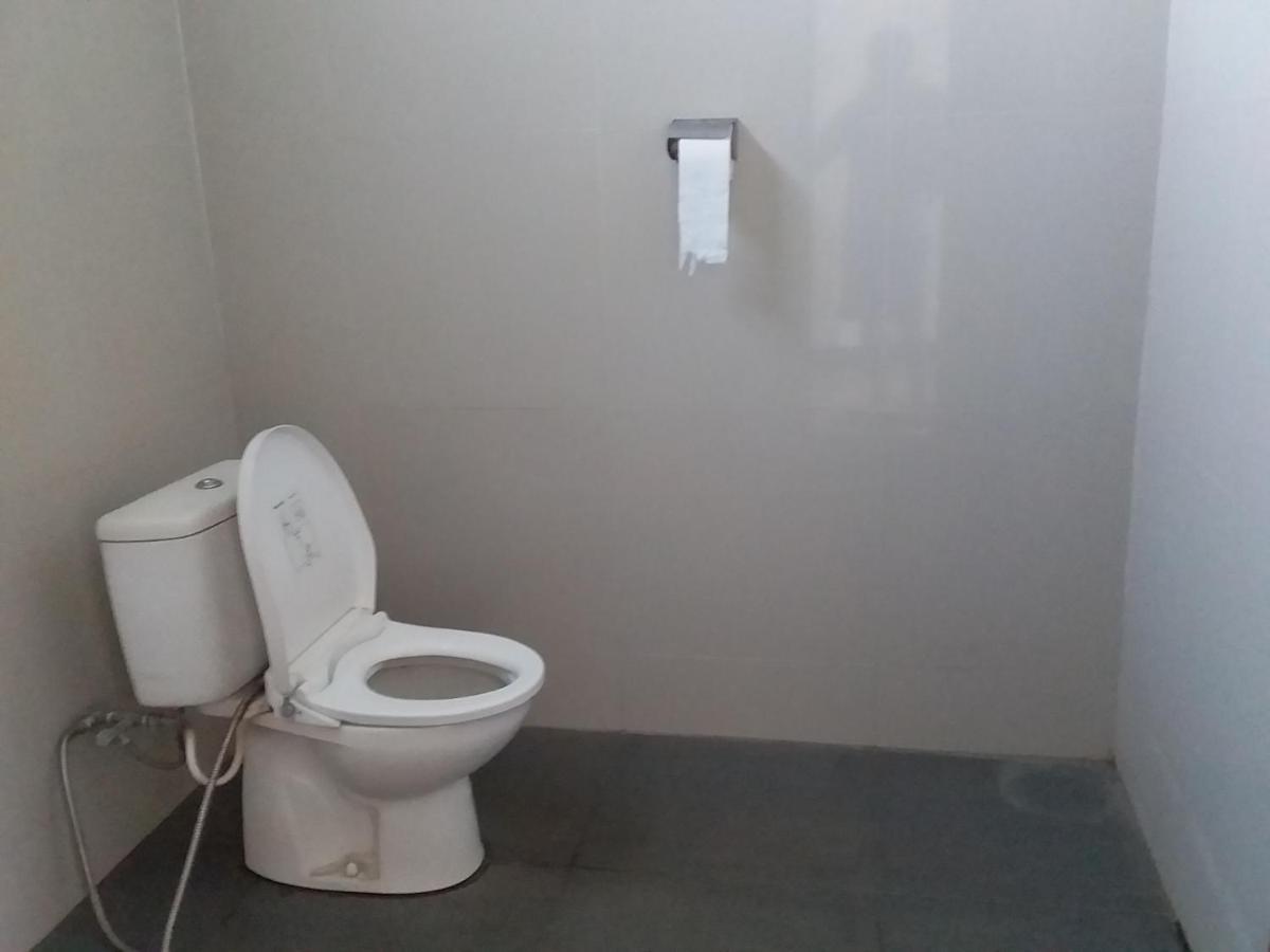 Shila Guest House Kelimutu Bagian luar foto